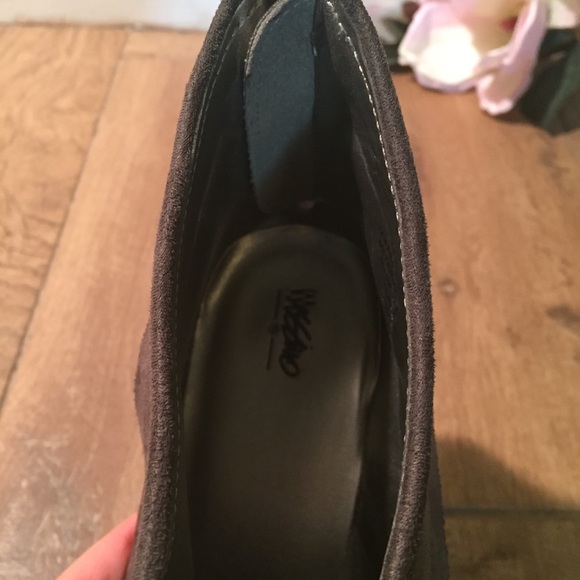 Mossimo Ankle Boots - Picture 6 of 7